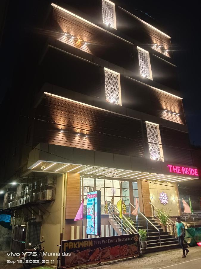 The Pride Hotell Jamshedpur Exteriör bild