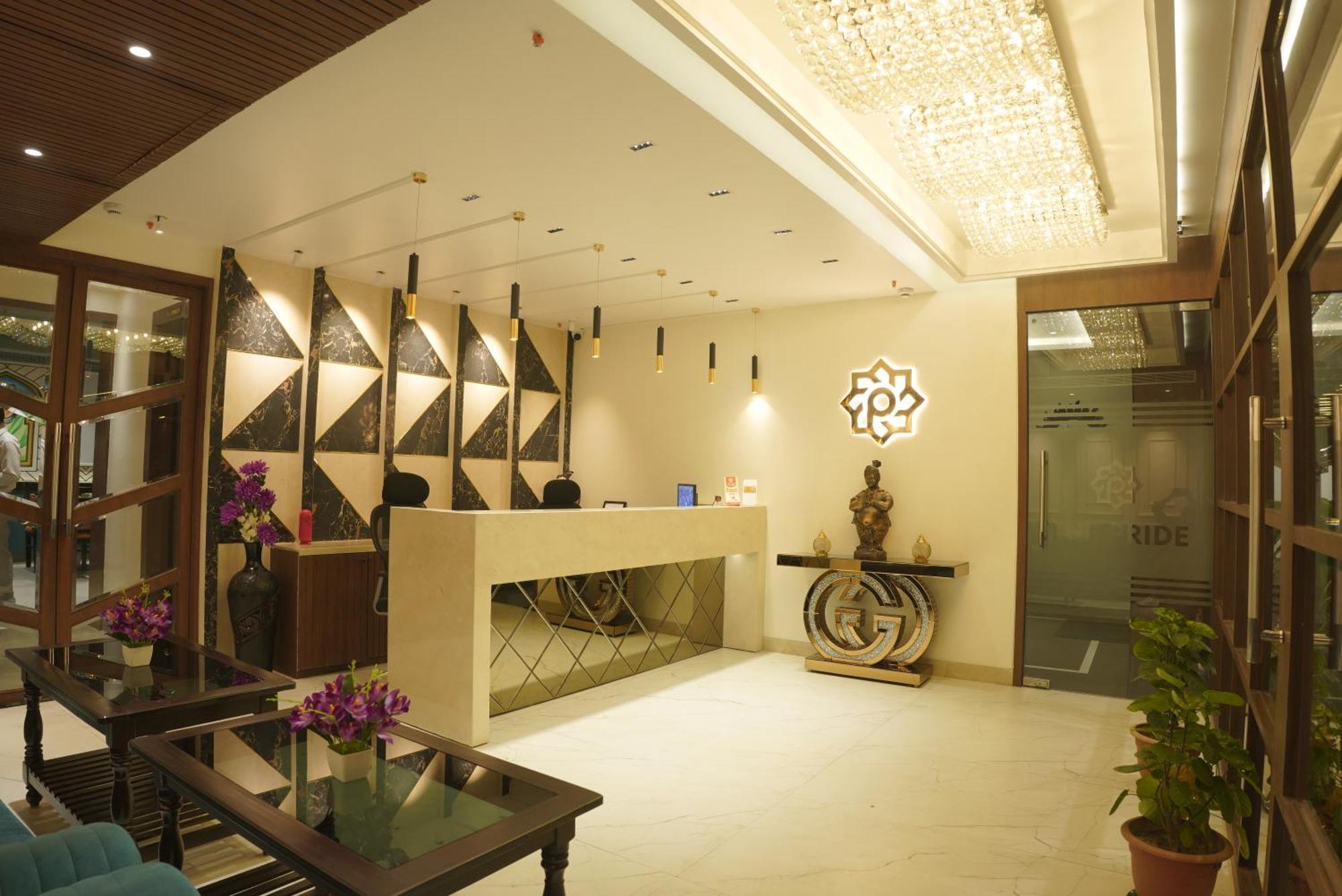 The Pride Hotell Jamshedpur Exteriör bild