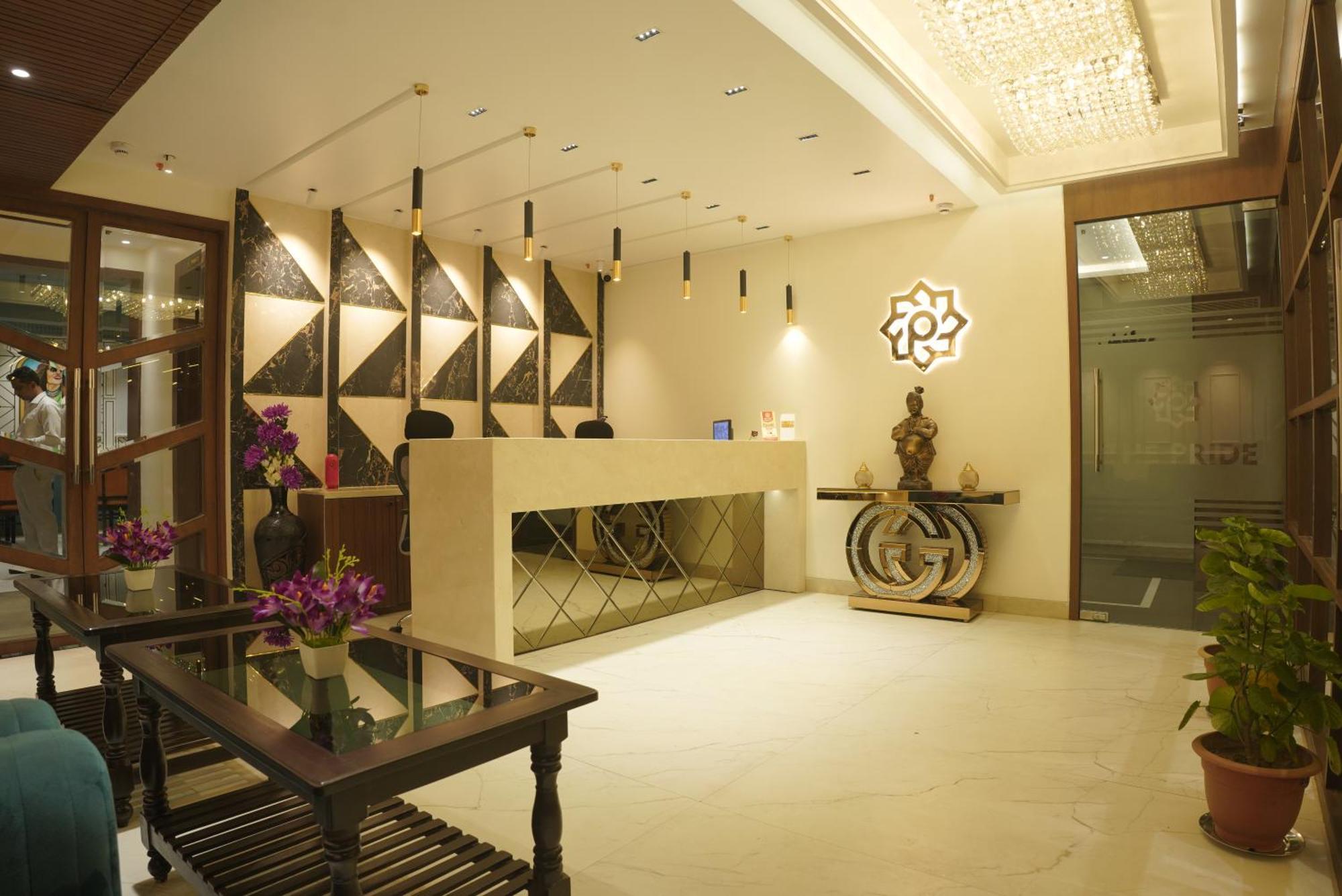 The Pride Hotell Jamshedpur Exteriör bild